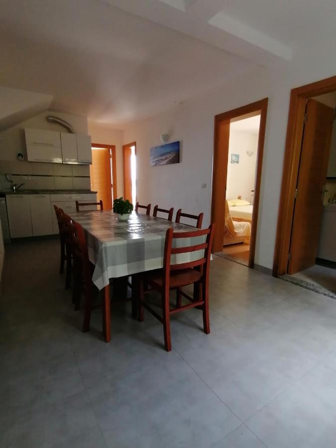 Apartments Coric Baska Voda Exterior photo