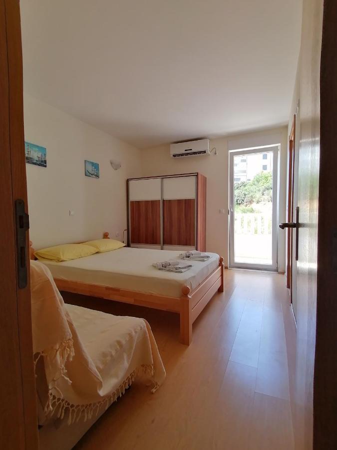 Apartments Coric Baska Voda Exterior photo