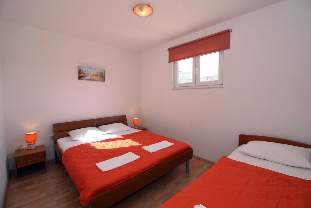 Apartments Coric Baska Voda Exterior photo