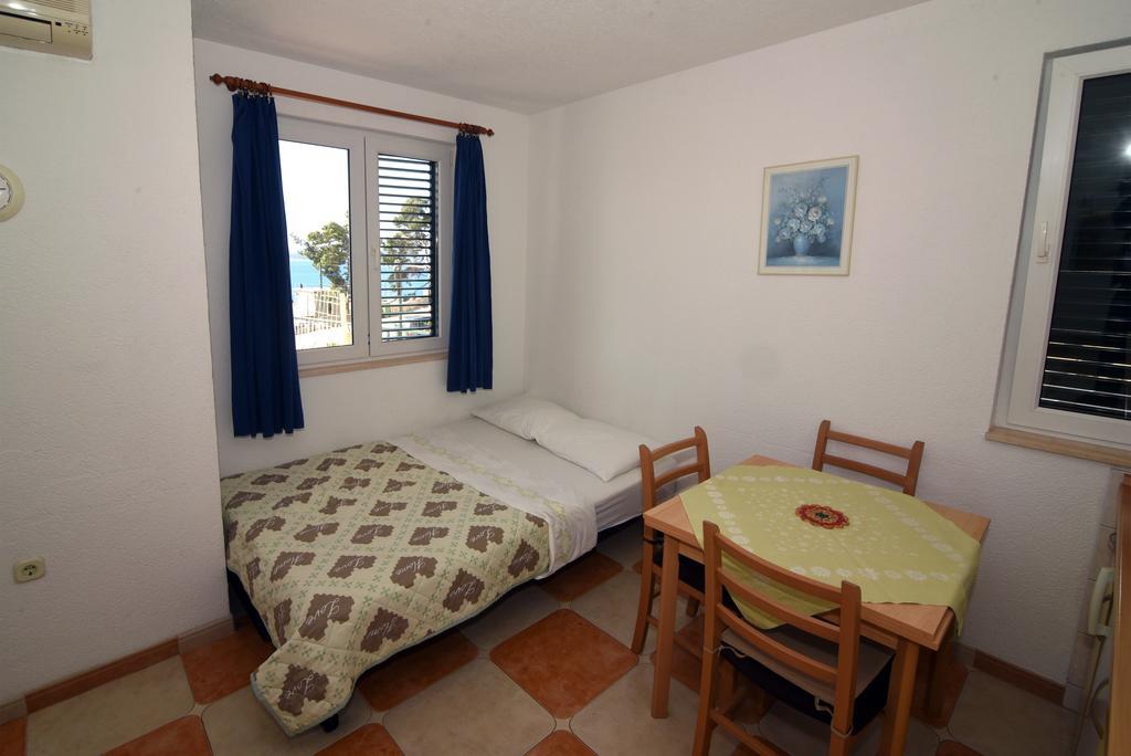 Apartments Coric Baska Voda Exterior photo