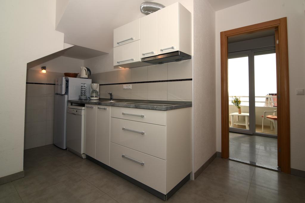 Apartments Coric Baska Voda Exterior photo